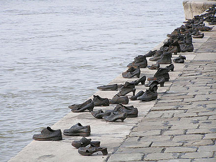 Обувь на берегу Дуная Будапешт